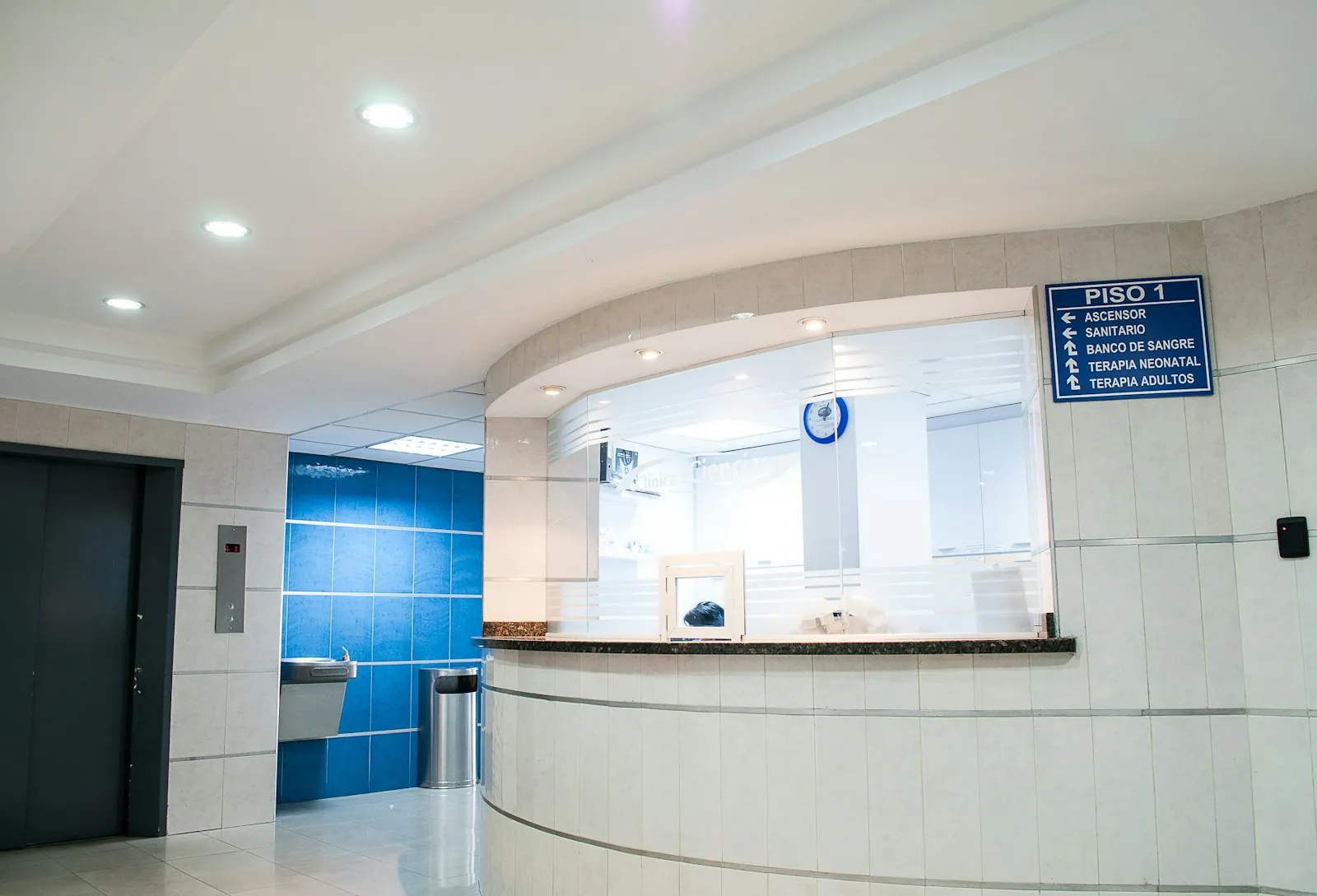 Waste sorting containers in a healthcare institution