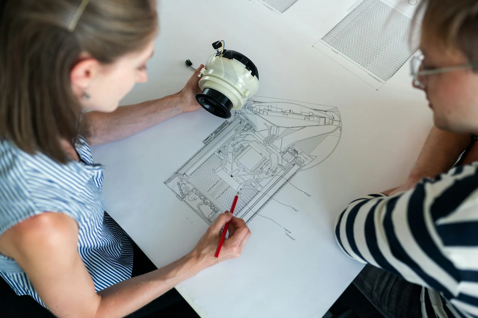 Technical equipment: rooftop heat pumps and ventilation